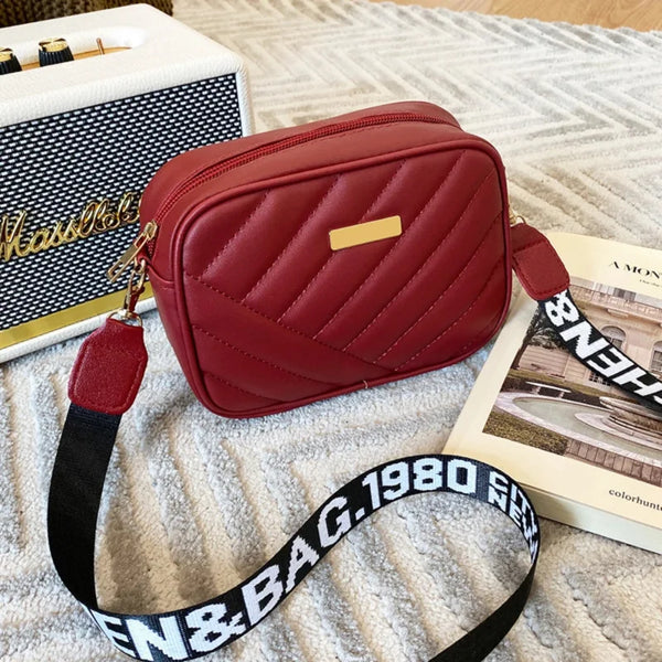 Shoulder-Bag-High-Quality-Women-s-PU-Rolling-Strip-Camera-Bag-Shoulder-Bag-Mobile-Phone-Bag.jpg
